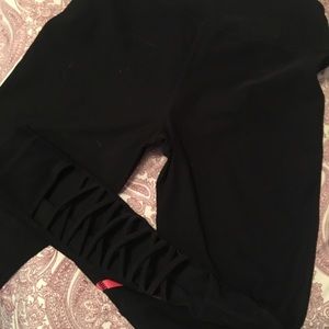 Black Cropped Leggings